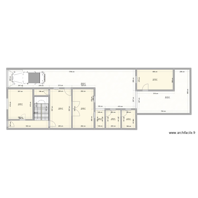 Nisa RDC. Plan de 10 pièces et 174 m2