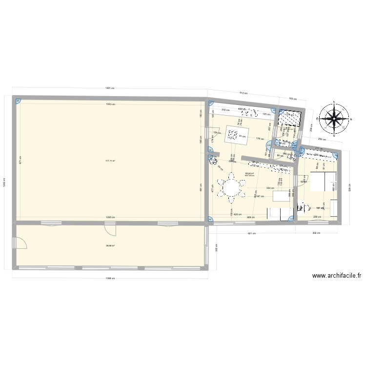 agrandissement. Plan de 4 pièces et 220 m2