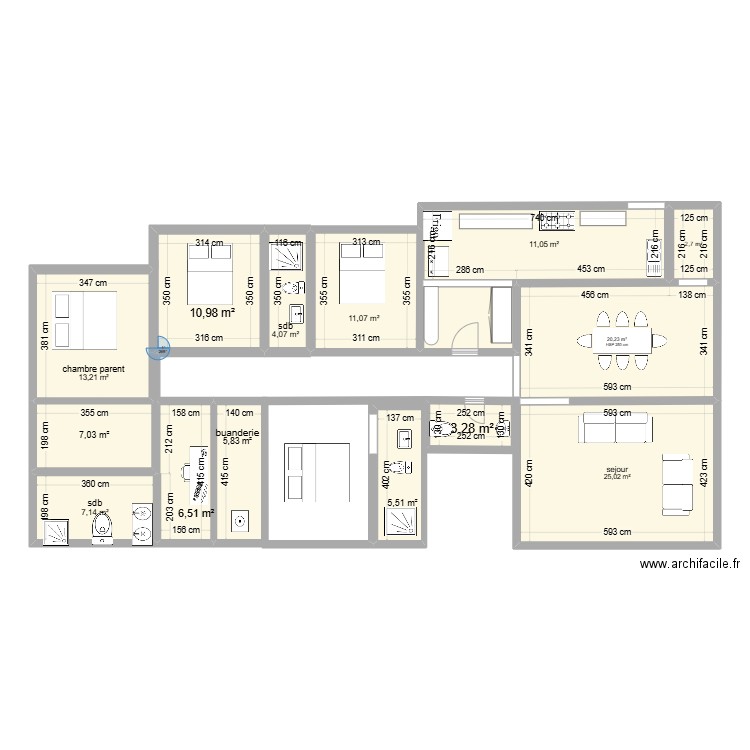 MLyv2. Plan de 14 pièces et 139 m2