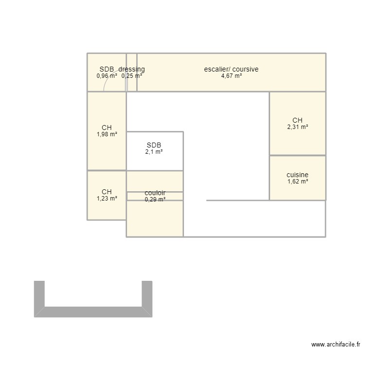 PLAN. Plan de 9 pièces et 15 m2