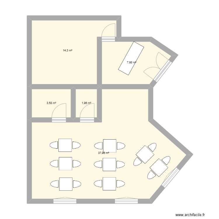 N et C. Plan de 5 pièces et 66 m2