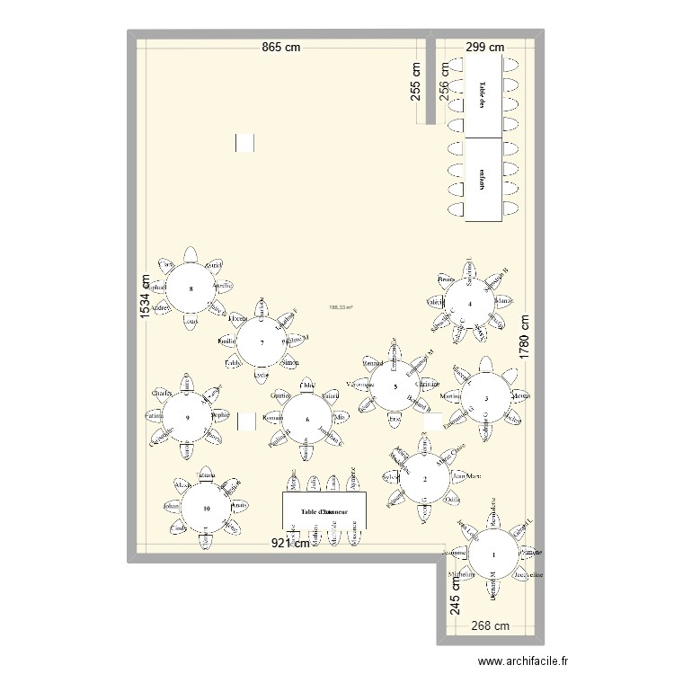 Plan de table mariage avec prénom. Plan de 1 pièce et 188 m2