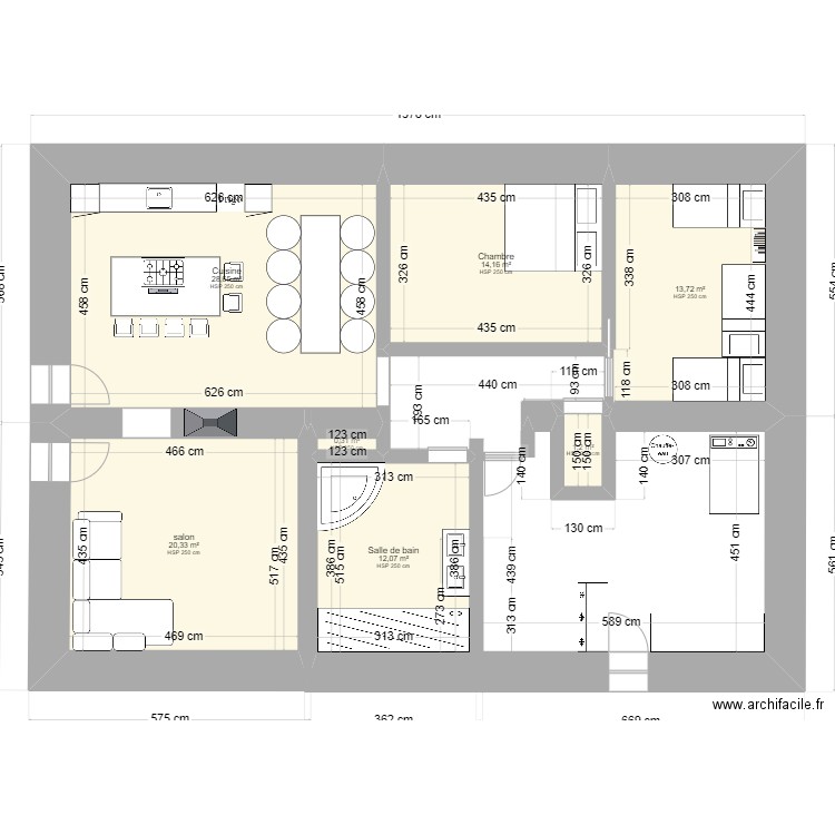 RDC. Plan de 7 pièces et 90 m2