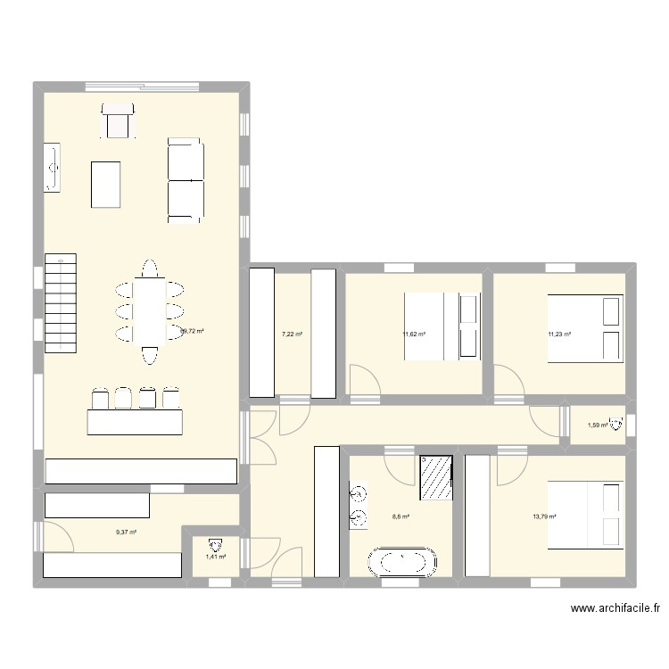 maison L. Plan de 9 pièces et 135 m2