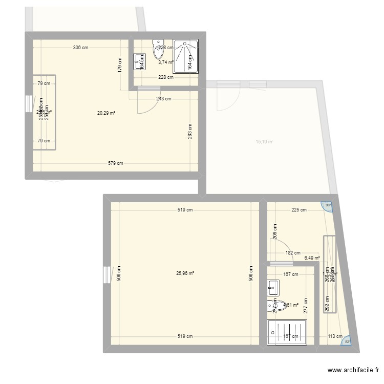 Vivy RDC. Plan de 12 pièces et 157 m2