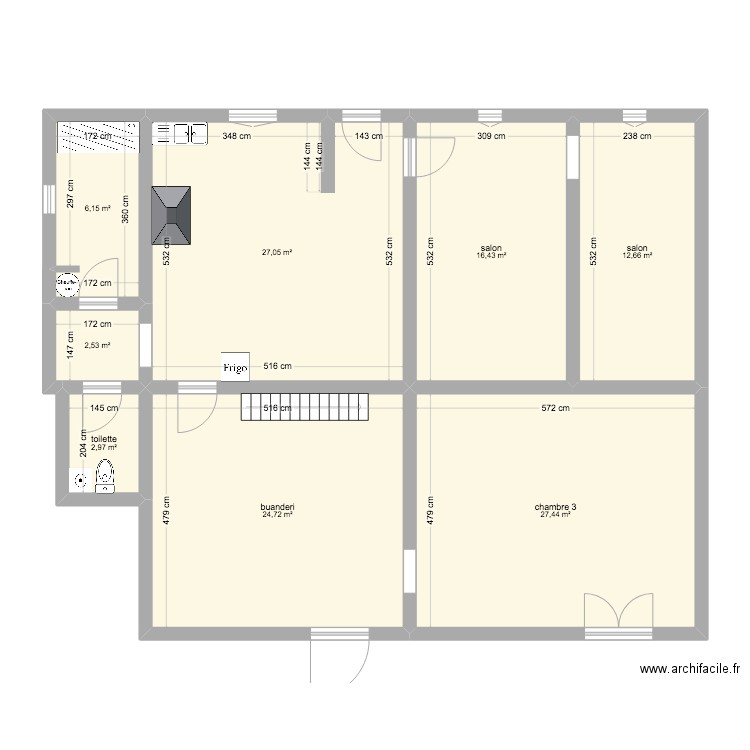 plan rez de chaussé. Plan de 8 pièces et 120 m2