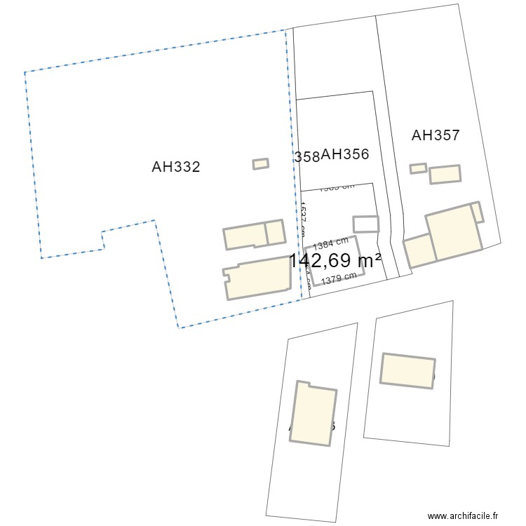 PLAN DE SITUATION. Plan de 13 pièces et 942 m2