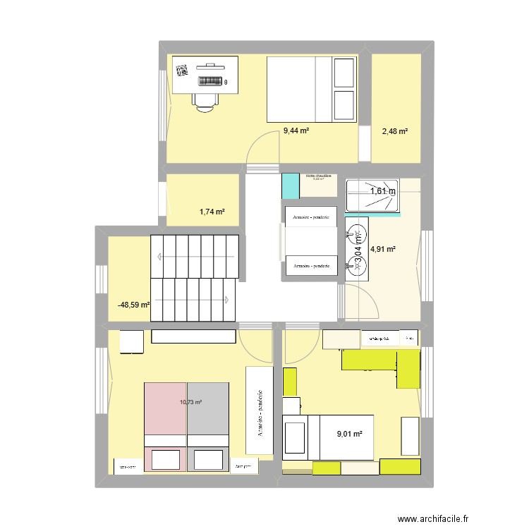 Etage Maison. Plan de 8 pièces et 40 m2