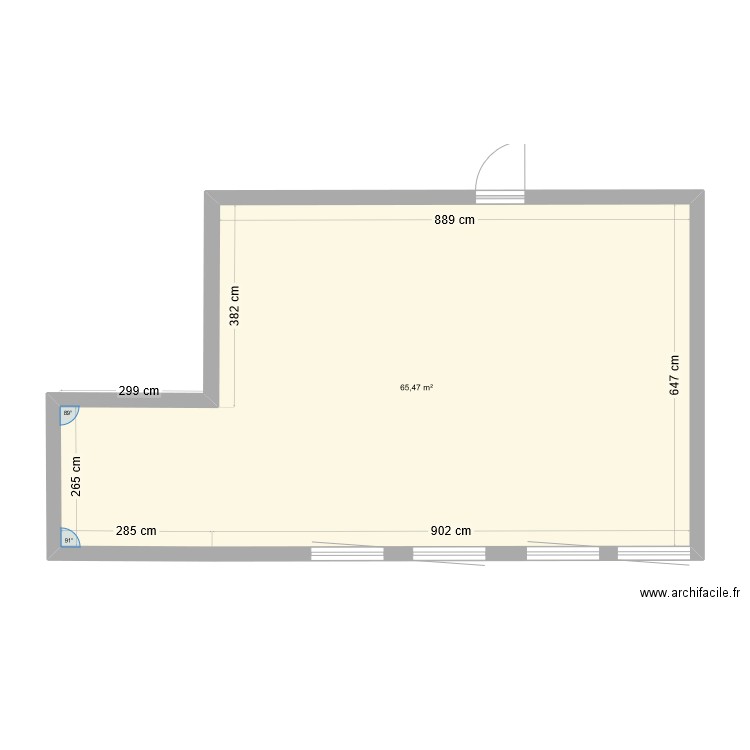 SAE 1.2. Plan de 1 pièce et 65 m2