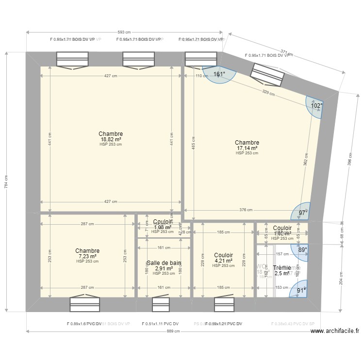 ML24011543. Plan de 17 pièces et 165 m2