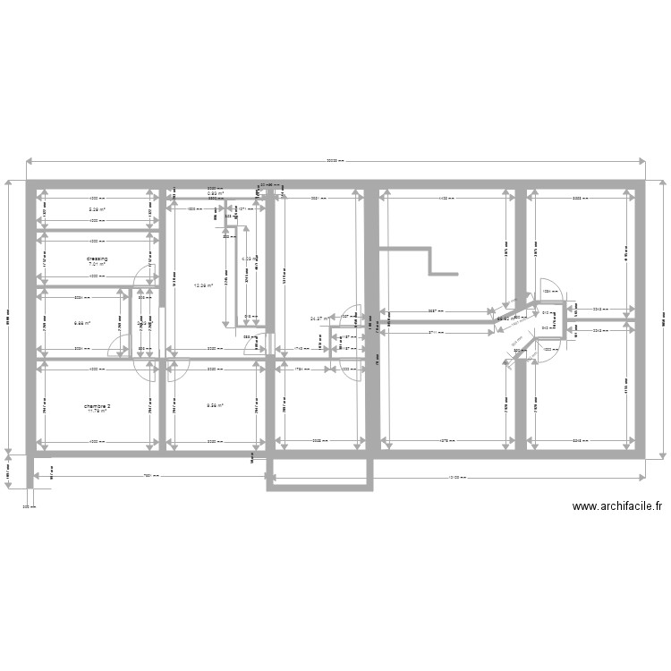 haut. Plan de 11 pièces et 151 m2