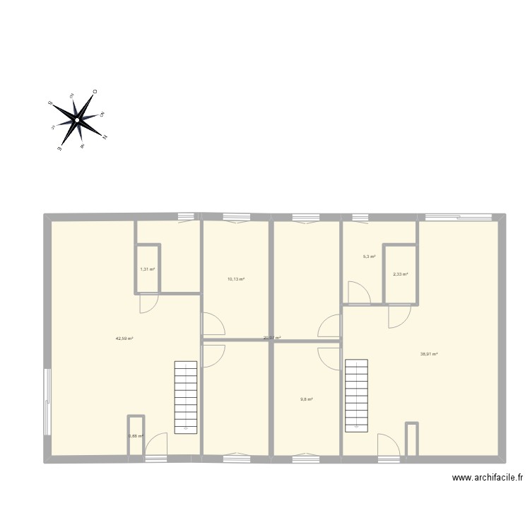 Maison double. Plan de 9 pièces et 131 m2