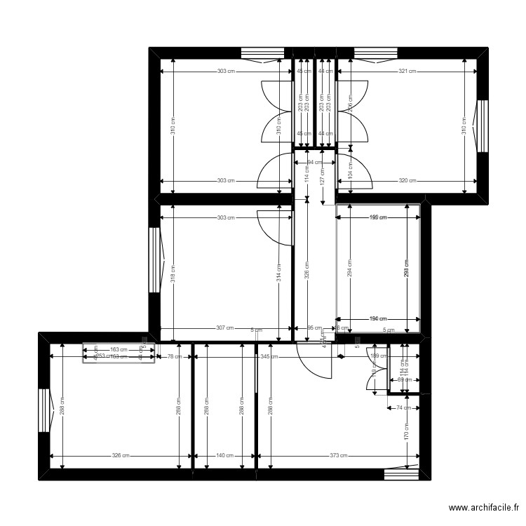 185 serre. Plan de 17 pièces et 155 m2