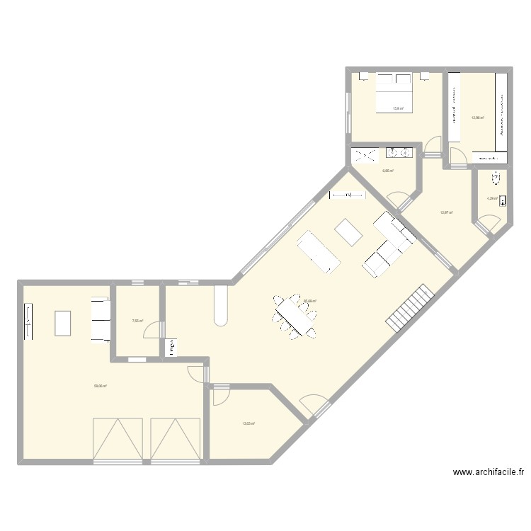 Projet maison. Plan de 9 pièces et 217 m2