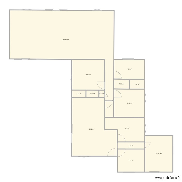 Maison St Gely vide 2. Plan de 14 pièces et 157 m2