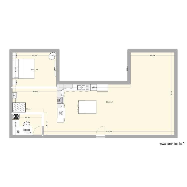 Maison. Plan de 3 pièces et 89 m2