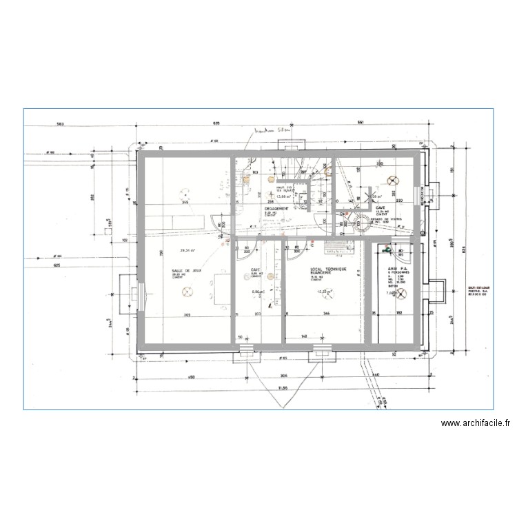 Corsy. Plan de 6 pièces et 87 m2