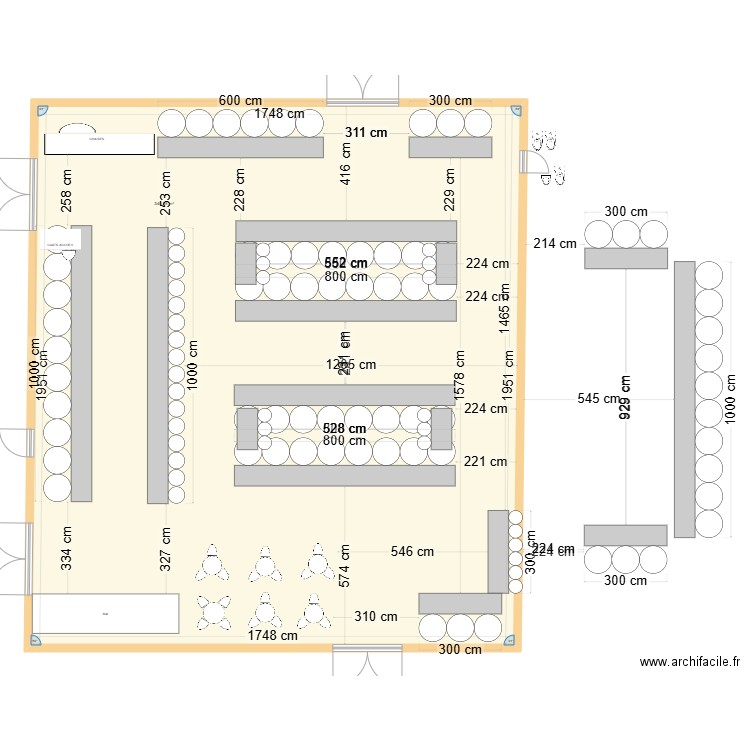 brocante 3 nov . Plan de 1 pièce et 341 m2