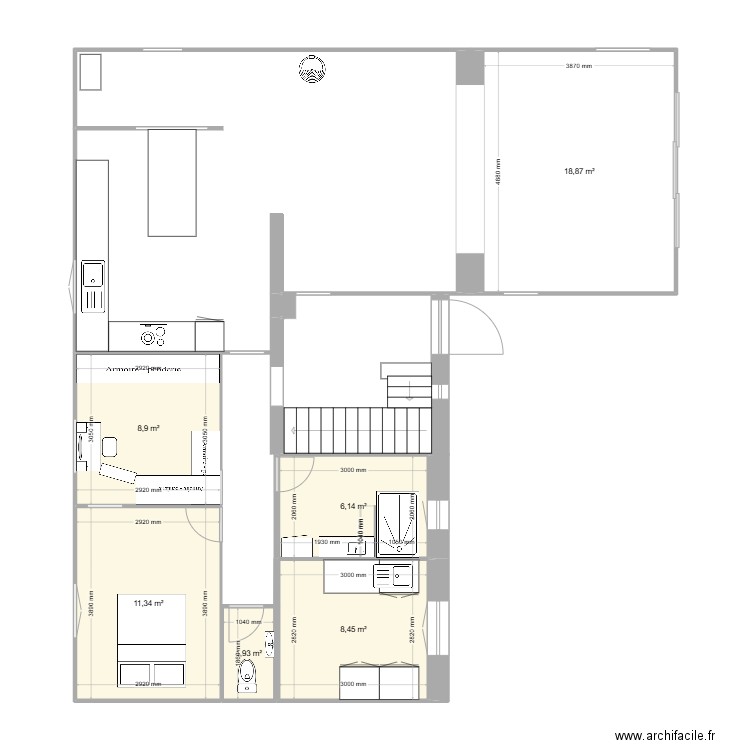 Bas. Plan de 6 pièces et 56 m2