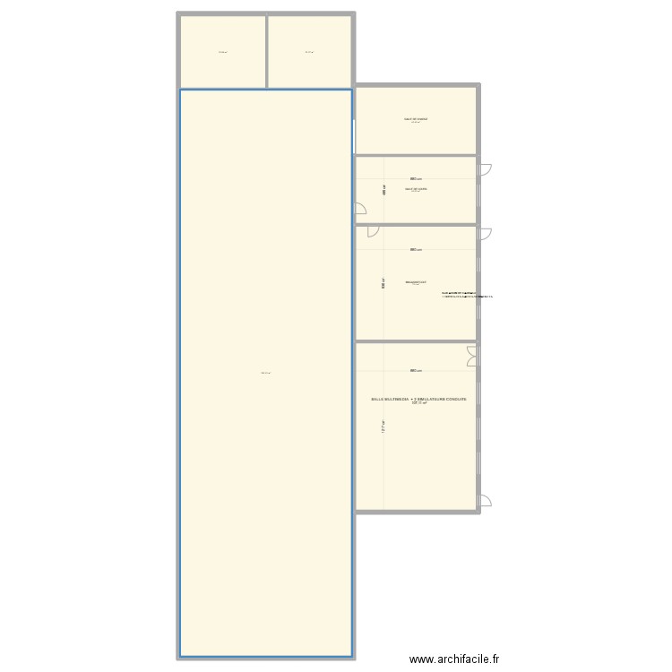 TOULOUSE Bâtiment C.. Plan de 7 pièces et 842 m2