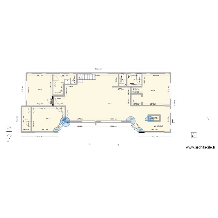 bat22. Plan de 9 pièces et 177 m2