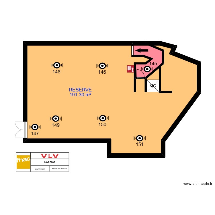 CAVE FNAC. Plan de 2 pièces et 59 m2