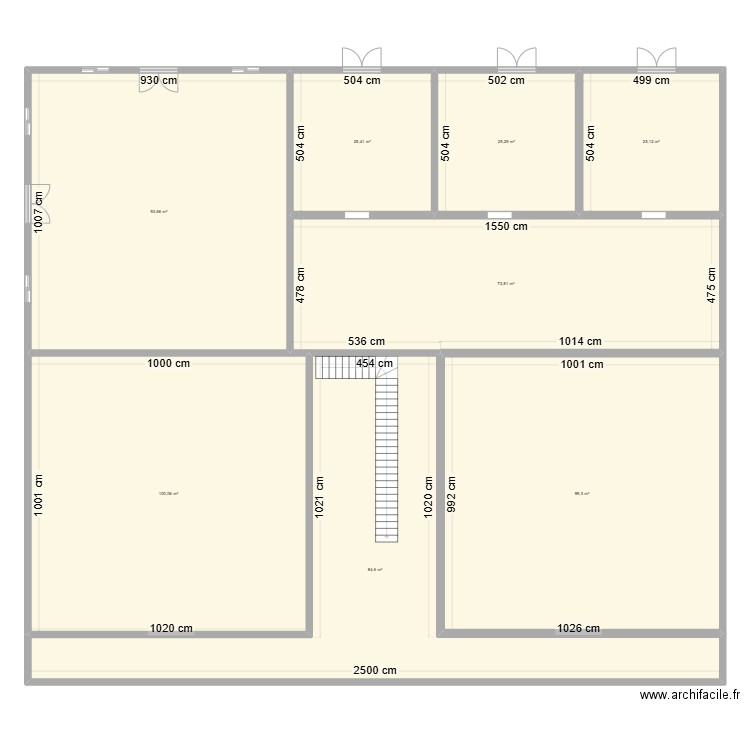 mengo. Plan de 8 pièces et 527 m2