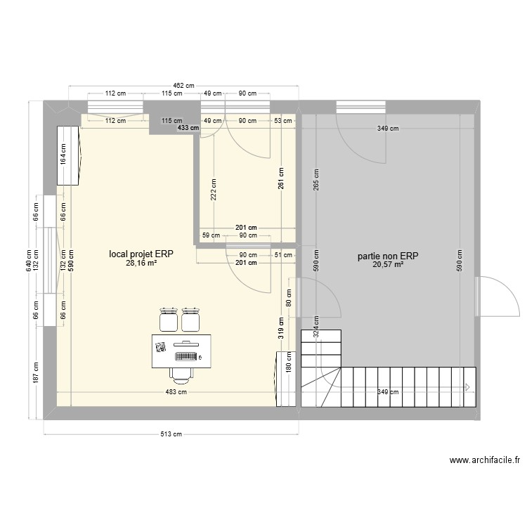 local ERP. Plan de 2 pièces et 49 m2