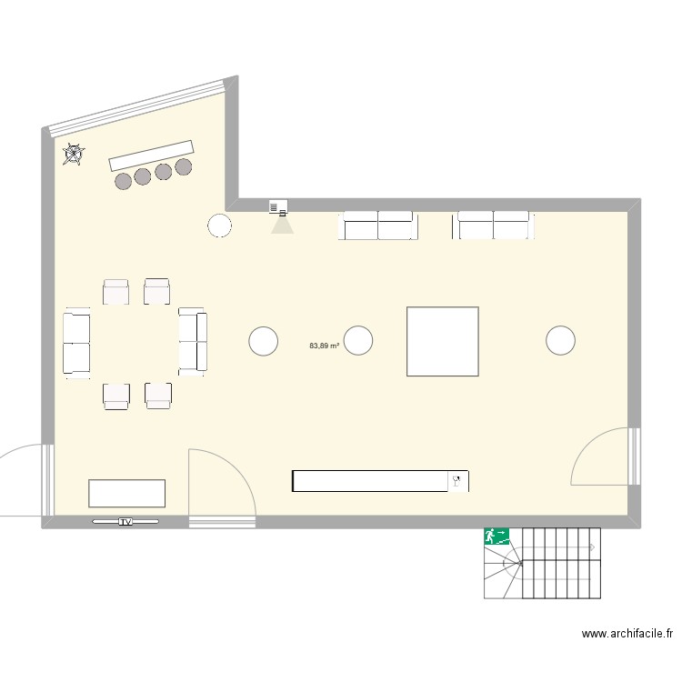 BAR. Plan de 1 pièce et 84 m2