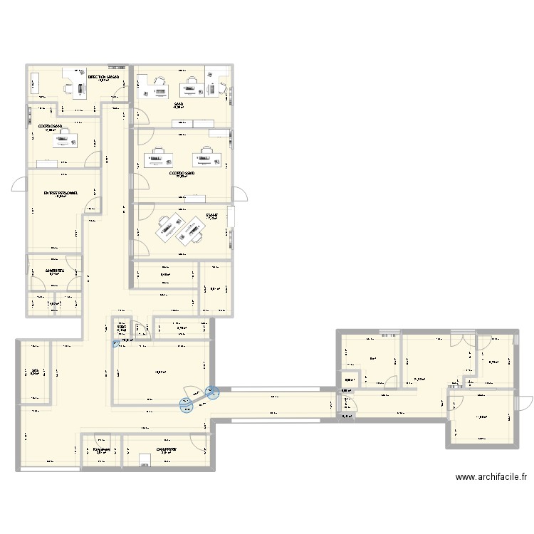 CIAS - Siège. Plan de 24 pièces et 296 m2