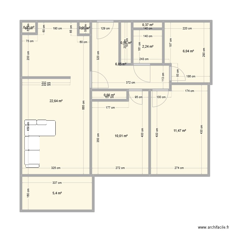 av europe. Plan de 12 pièces et 67 m2