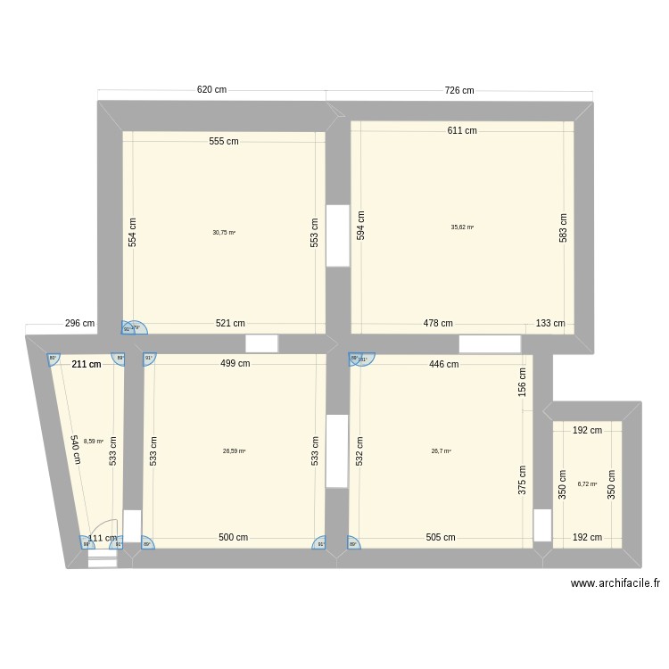 Home. Plan de 6 pièces et 135 m2