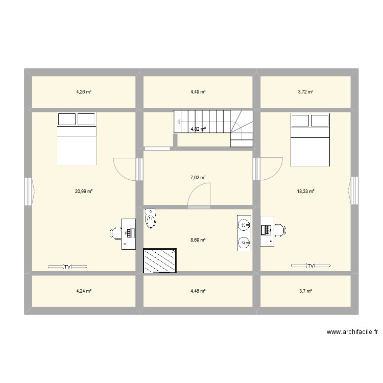 etage. Plan de 11 pièces et 85 m2