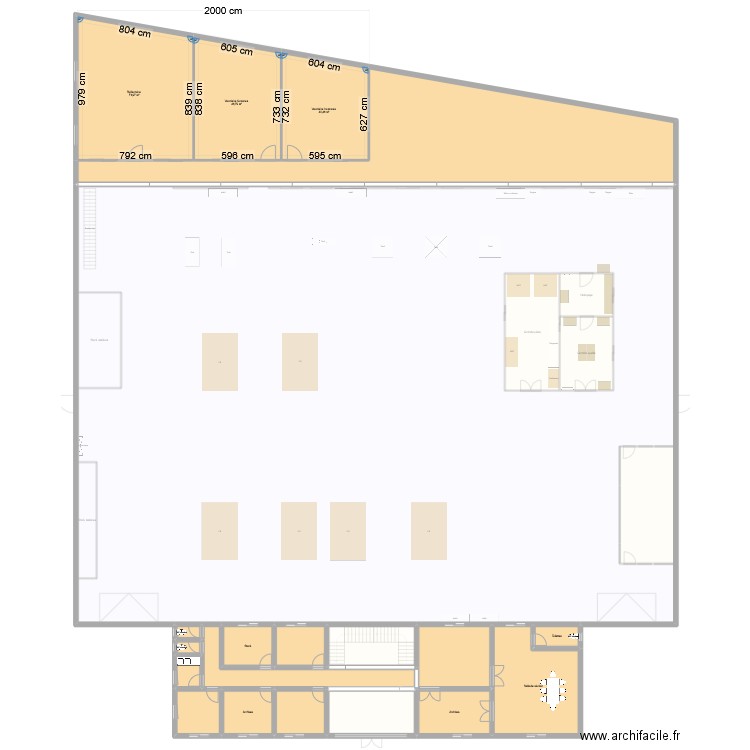 Plan C2T. Plan de 49 pièces et 3484 m2