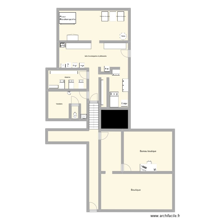 Dossier Mikko. Plan de 8 pièces et 167 m2