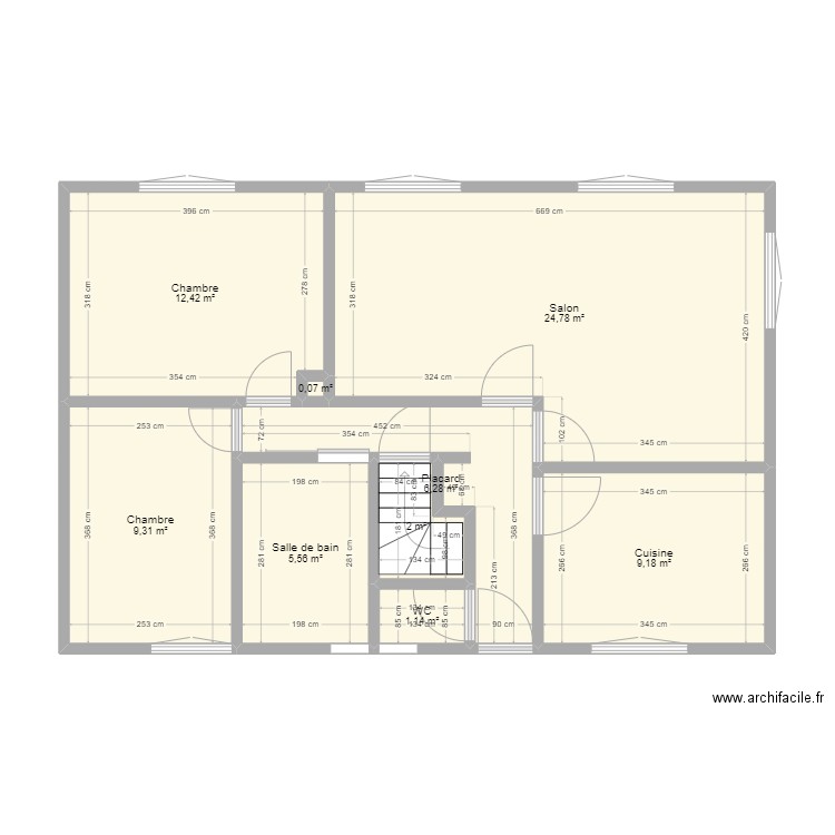 MAISON VALESCOURT. Plan de 9 pièces et 71 m2