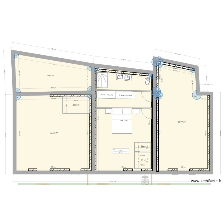 Logement 3. Plan de 11 pièces et 242 m2