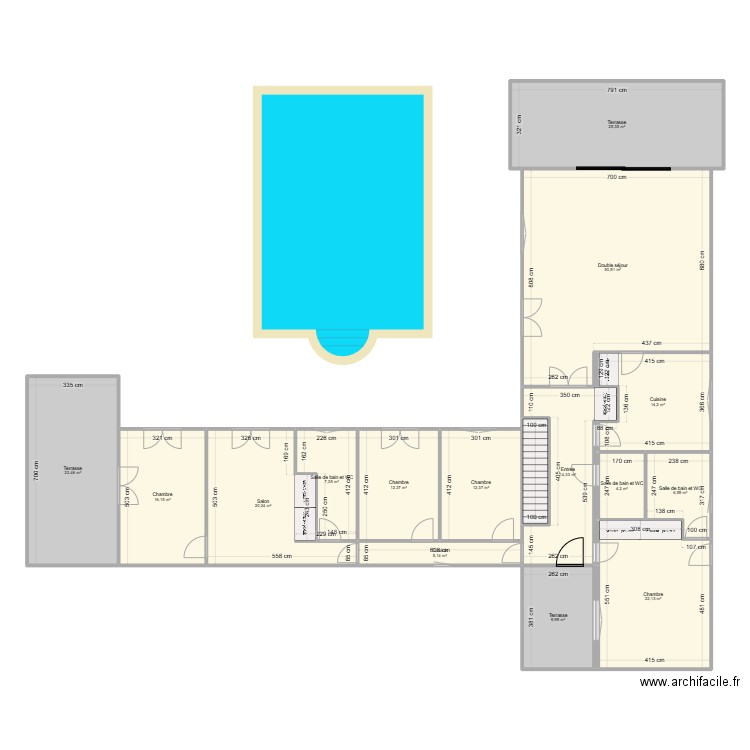 Draguignan. Plan de 16 pièces et 248 m2