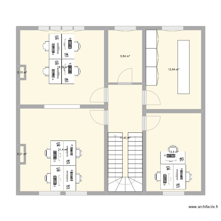 Maire 10. Plan de 8 pièces et 85 m2