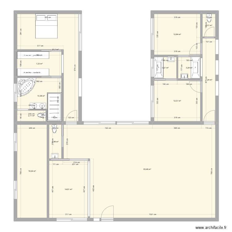 romaine. Plan de 14 pièces et 202 m2