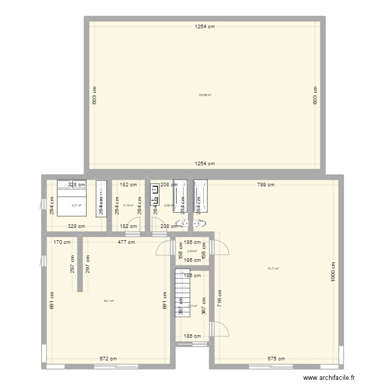 etage-01. Plan de 8 pièces et 248 m2