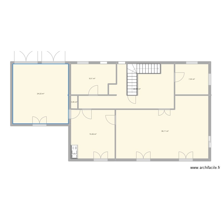 maison6. Plan de 7 pièces et 117 m2