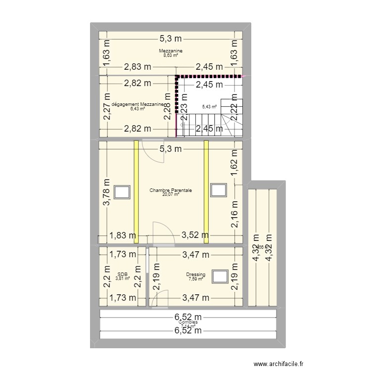 Pallud Etage 2. Plan de 8 pièces et 64 m2