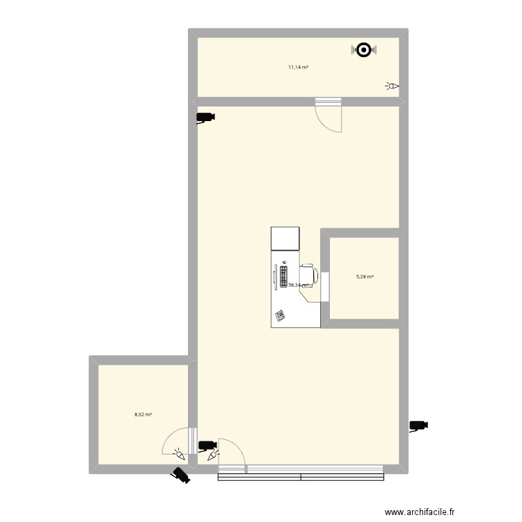 Magasin. Plan de 4 pièces et 91 m2