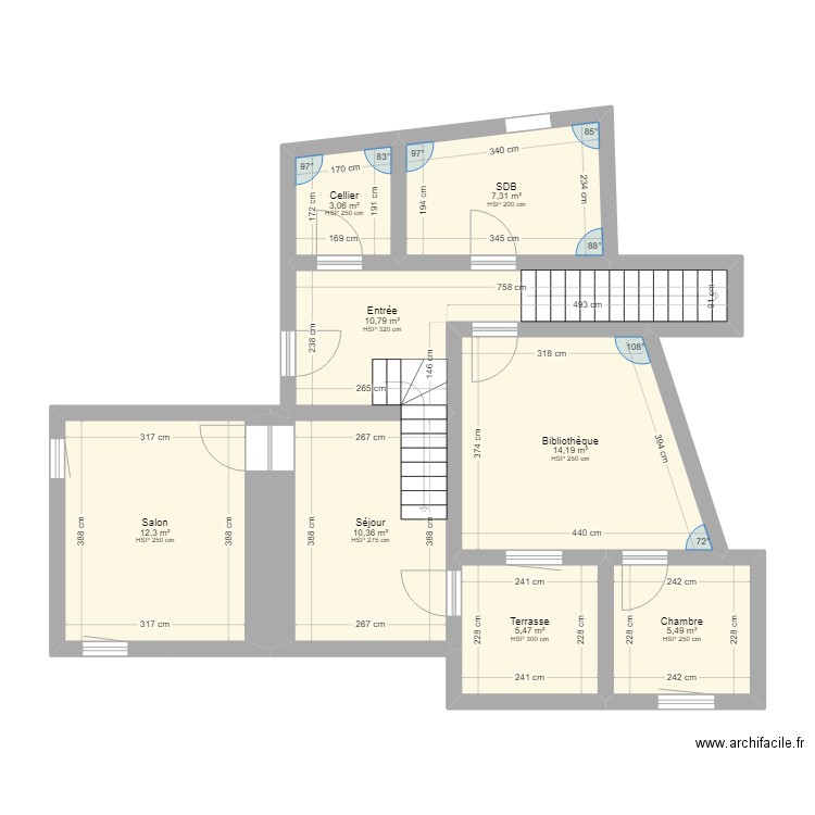 Biguglia. Plan de 16 pièces et 131 m2