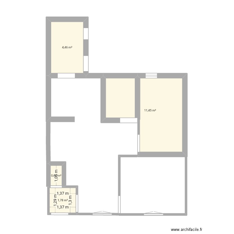 Essai 1. Plan de 4 pièces et 18 m2