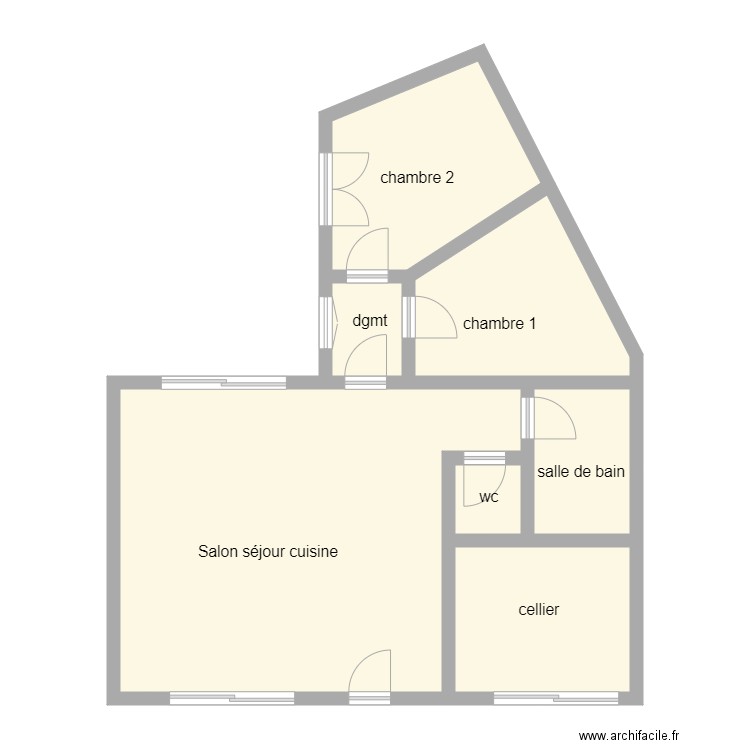 0534. Plan de 7 pièces et 77 m2