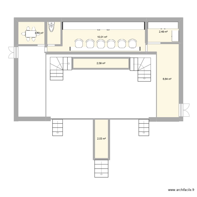 Cabaret. Plan de 6 pièces et 27 m2