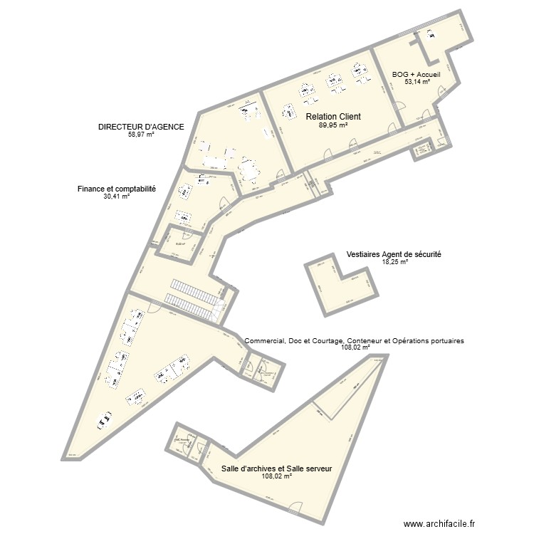 Oran. Plan de 14 pièces et 584 m2