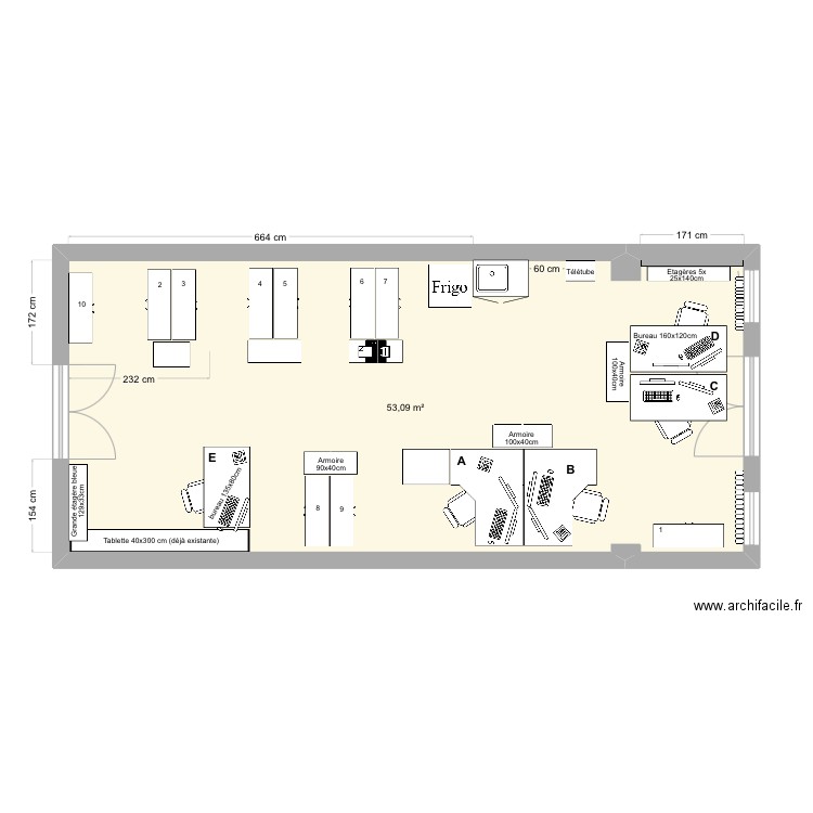 Bureau Implants XL plan B (2). Plan de 1 pièce et 53 m2